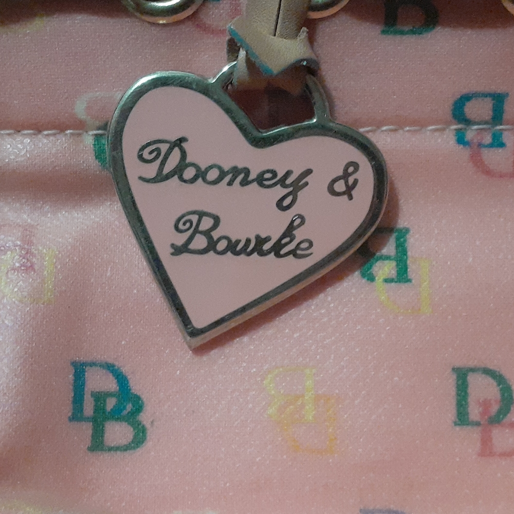 Shoulder Dooney & Bourke